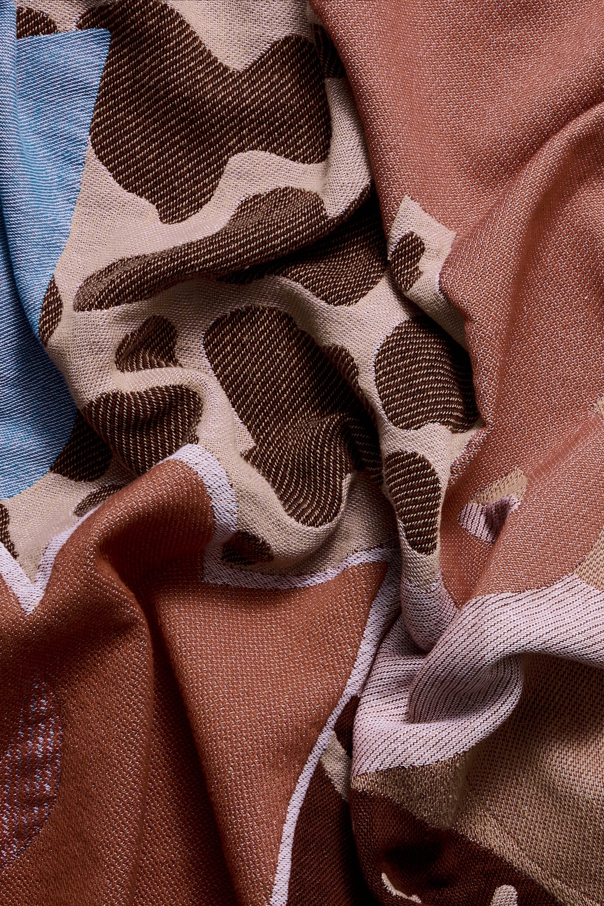 Vasa Throw